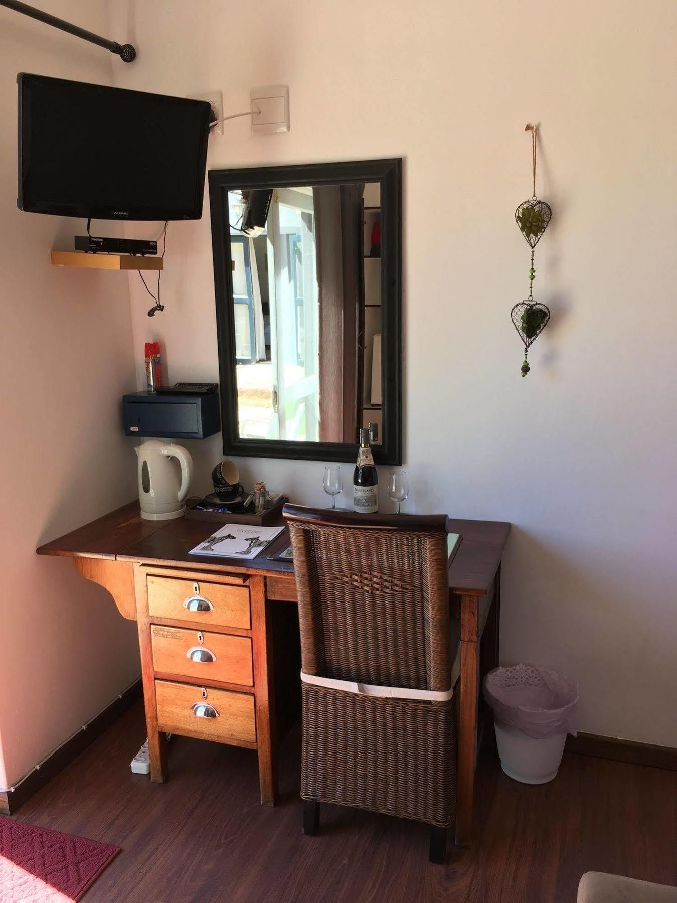 Ons Stee Bed And Breakfast ウェリントン エクステリア 写真